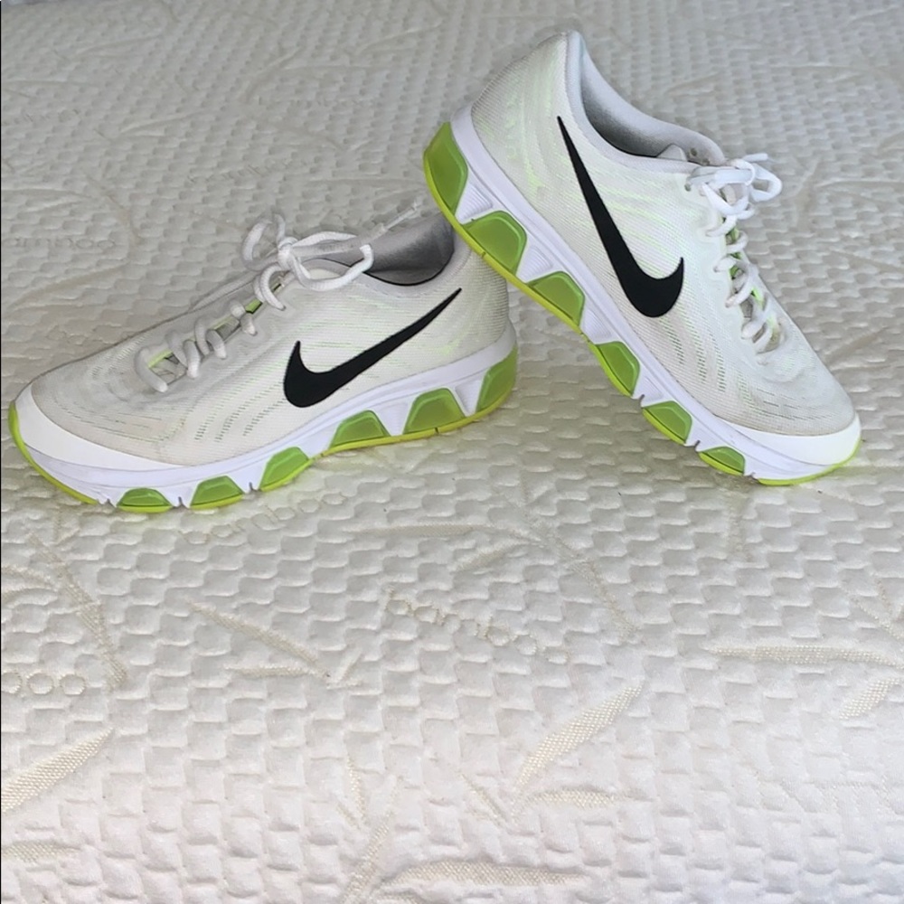 Nike Air Max Tailwind 6 Women s Running Shoes